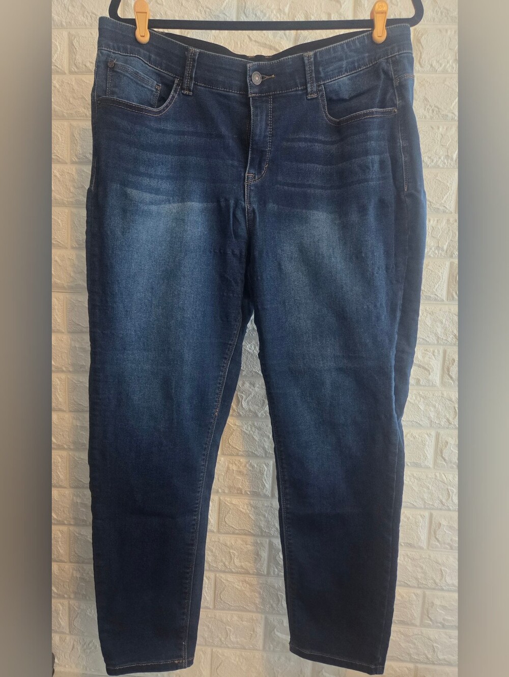 Classic Skinny Jeans in Dark Blue Wash Comfort Waist Stretch